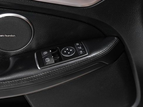 Used 2014 Mercedes-Benz SLK 250 image 40