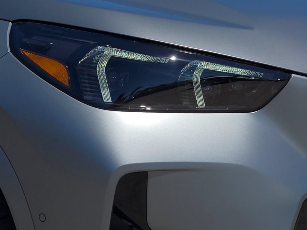 New 2027 BMW X1 M35i w/ Technology Package AWD/4WD image 8
