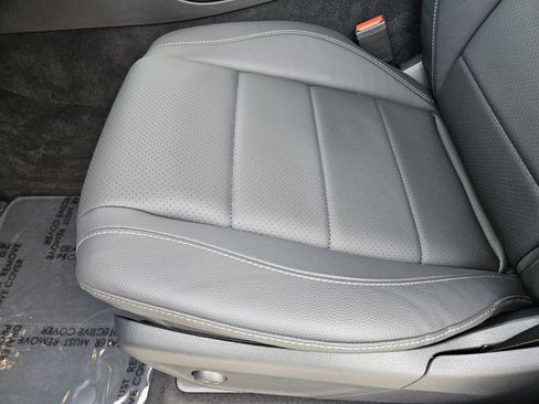 Certified 2026 Mercedes-Benz GLE 350 4MATIC image 25