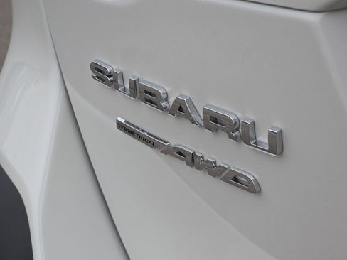 New 2025 Subaru Outback Limited image 12