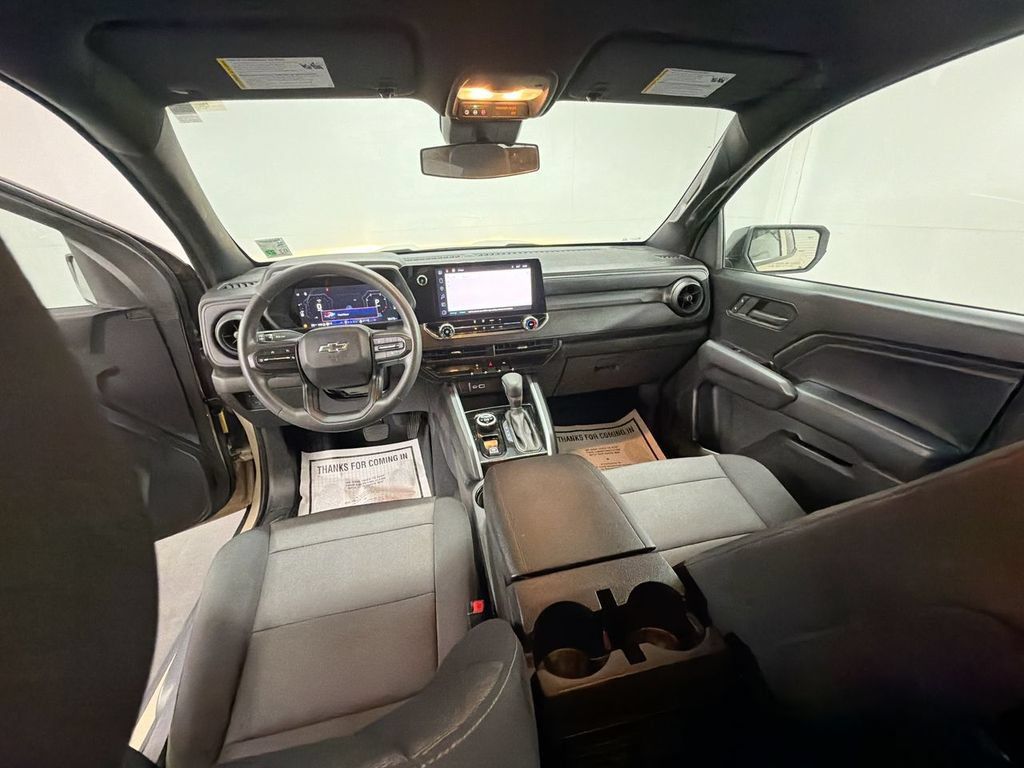 Certified 2024 Chevrolet Colorado Trail Boss w/ Technology Package AWD/4WD image 20