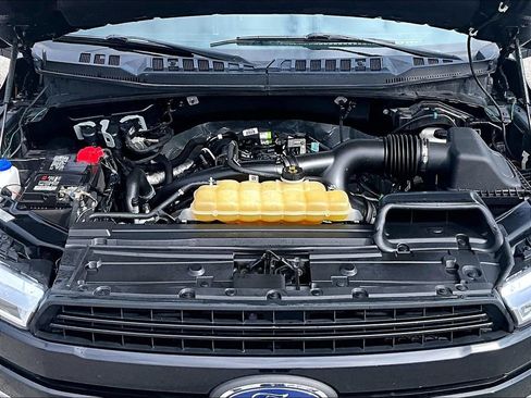 Used 2019 Ford F150 Lariat w/ Equipment Group 502A Luxury AWD/4WD image 11