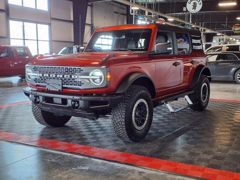 Used 2022 Ford Bronco Badlands AWD/4WD image 3