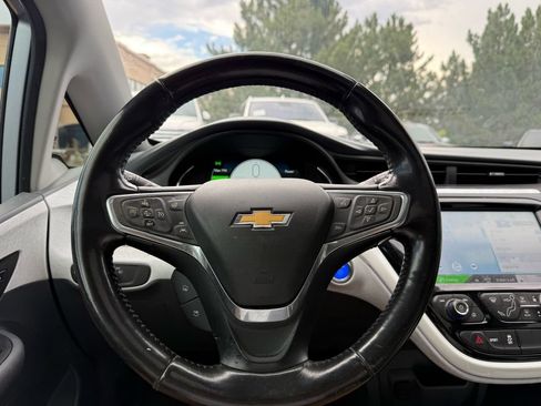 Used 2018 Chevrolet Bolt Premier w/ Driver Confidence II Package FWD image 29