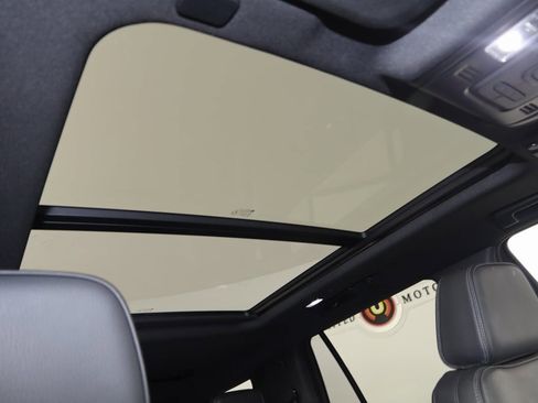 Used 2022 GMC Yukon Denali image 11