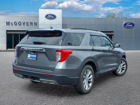 Used 2022 Ford Explorer XLT w/ Equipment Group 202A AWD/4WD image 6