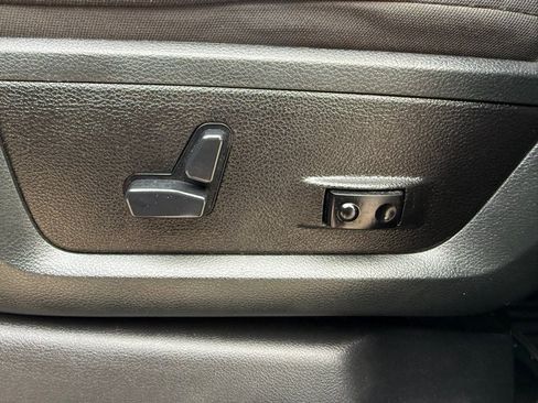 Used 2019 RAM 2500 Big Horn AWD/4WD image 18