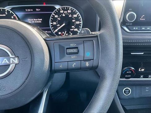 Certified 2023 Nissan Rogue SV image 24