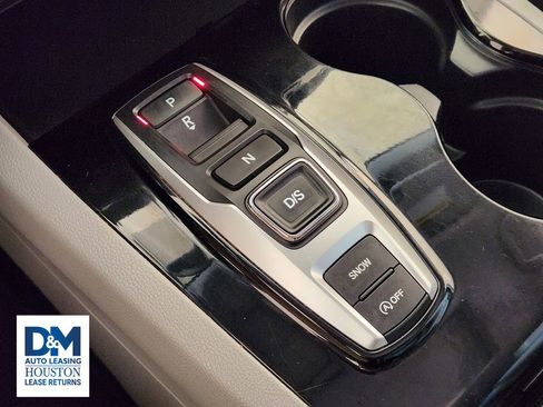 Used 2018 Honda Pilot Touring image 27