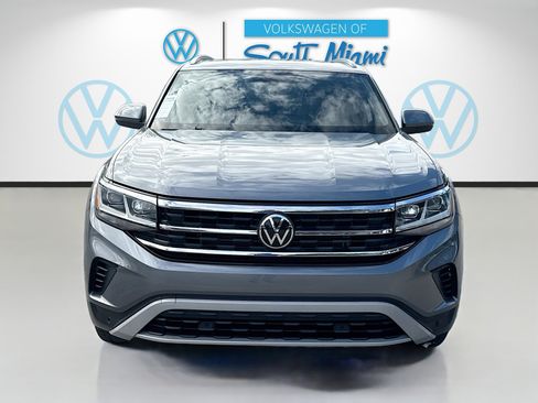 Used 2022 Volkswagen Atlas Cross Sport SE image 2
