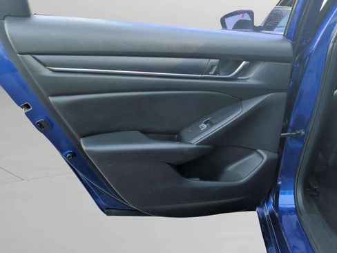 Used 2021 Honda Accord Sport image 29