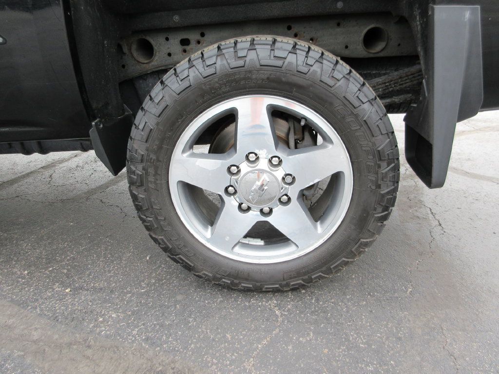 Used 2016 Chevrolet Silverado 2500 LTZ w/ LTZ Plus Package AWD/4WD image 13