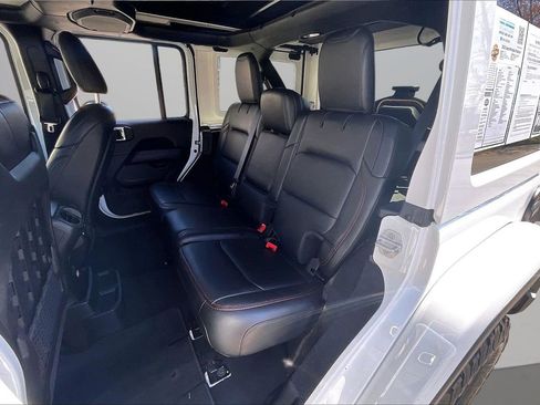 Certified 2022 Jeep Wrangler Unlimited Rubicon w/ LED Lighting Group image 23