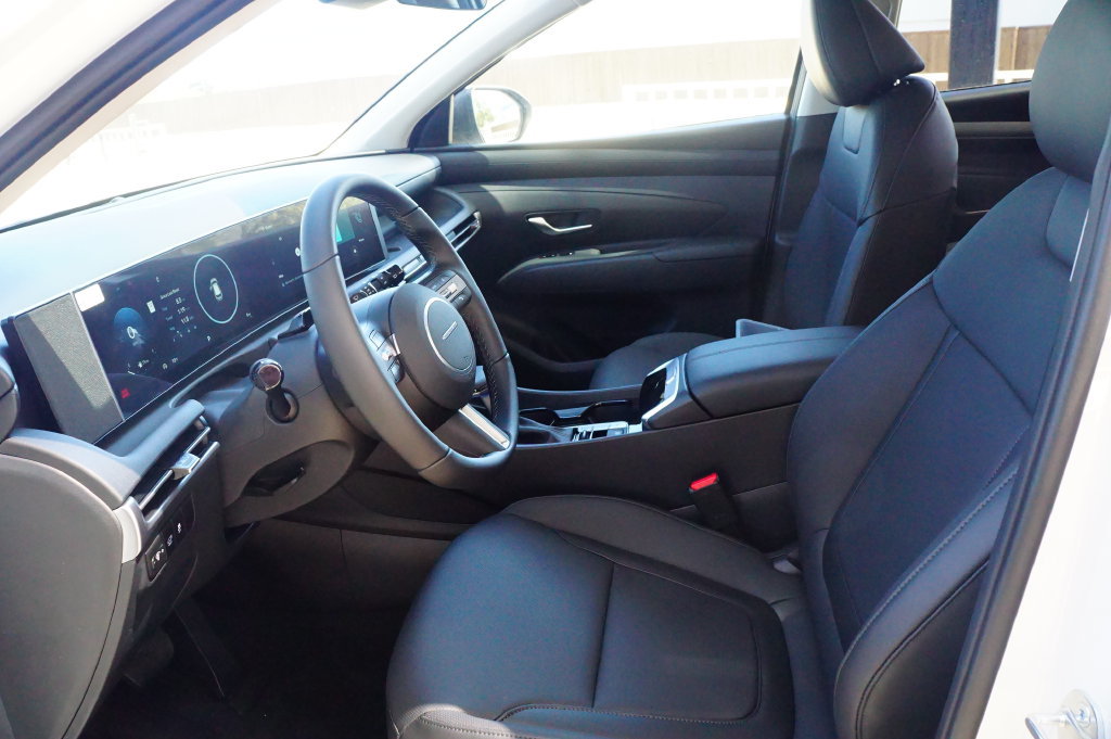 New 2026 Hyundai Tucson SEL FWD image 17