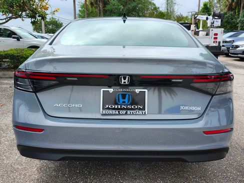 New 2025 Honda Accord SE image 12