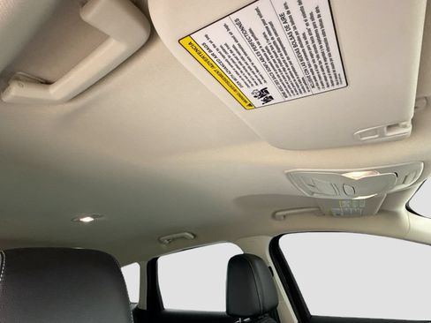 Used 2017 Ford Escape SE w/ SE Leather Comfort Package AWD/4WD image 16