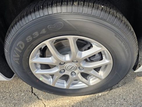 New 2026 Chrysler Pacifica Select image 6