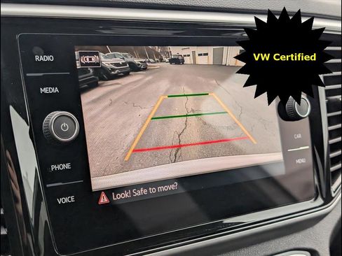 Certified 2023 Volkswagen Atlas Cross Sport SE image 17