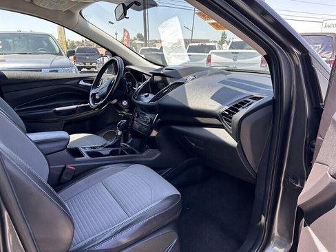 Used 2018 Ford Escape SE w/ SE Sport Appearance Package FWD image 30