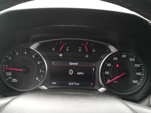 Used 2023 Chevrolet Equinox RS AWD/4WD image 8