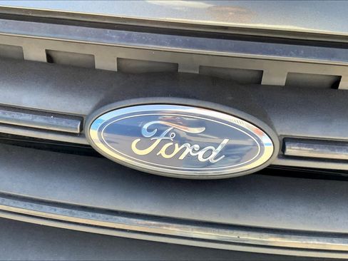 Used 2018 Ford Escape S image 29
