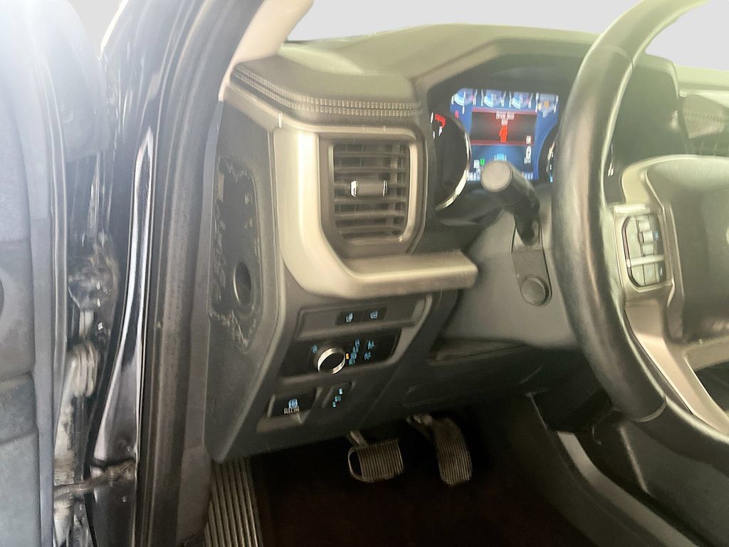 Used 2023 Ford Expedition XLT AWD/4WD image 10