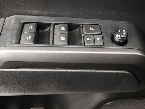 Used 2022 Toyota Tacoma TRD Off-Road image 15