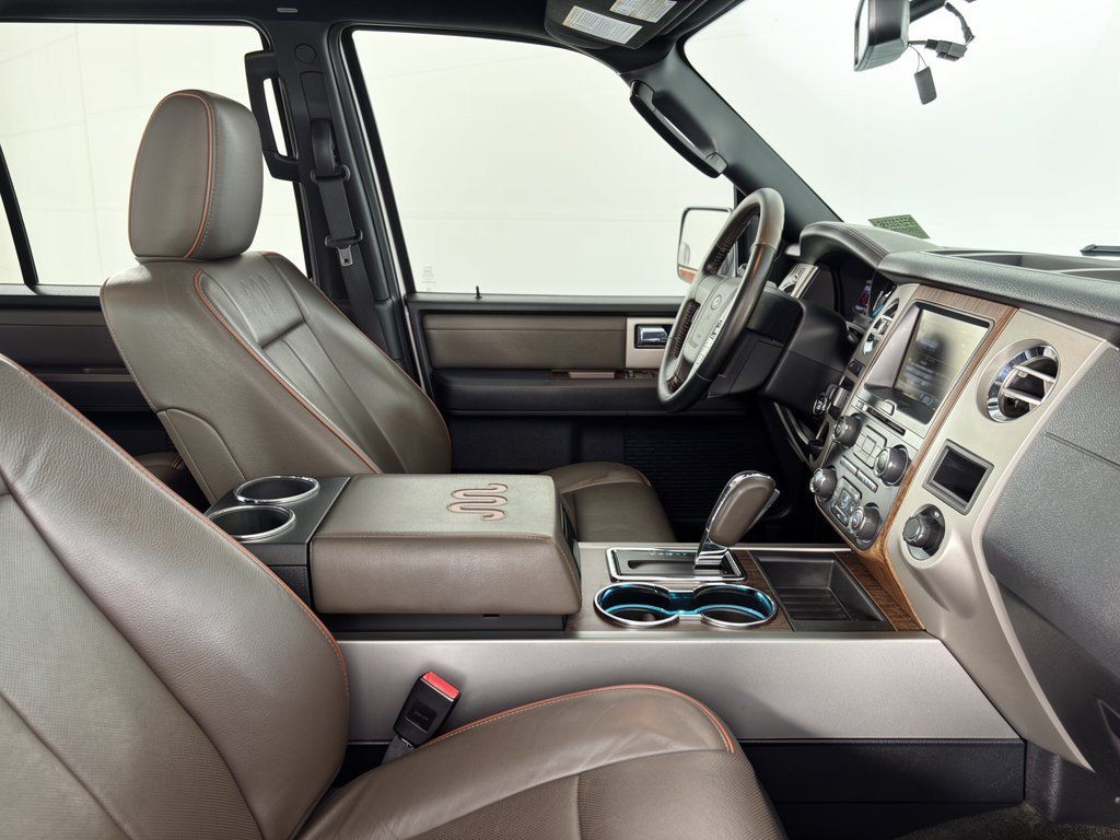 Used 2015 Ford Expedition King Ranch RWD image 29