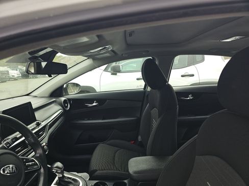 Used 2019 Kia Forte S w/ S Premium Package FWD image 15