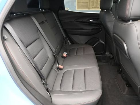 Used 2023 Chevrolet TrailBlazer RS w/ Sun and Liftgate Package FWD image 29