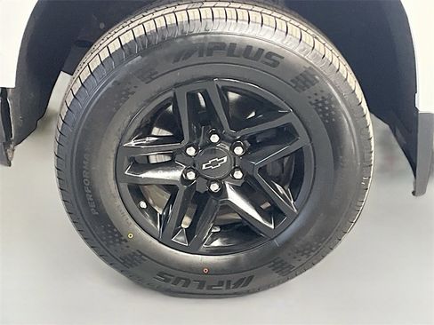 Used 2020 Chevrolet Silverado 1500 LT Trail Boss image 31