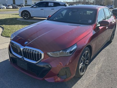 Used 2024 BMW 540i xDrive 540i xDrive w/ Premium Package image 5