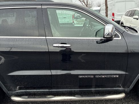 Used 2020 Jeep Grand Cherokee Limited image 11