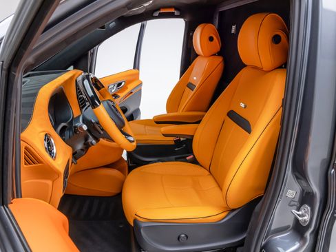 Used 2022 Mercedes-Benz Metris Passenger image 42