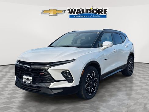 Certified 2023 Chevrolet Blazer RS image 3