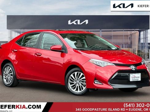 Used 2018 Toyota Corolla XLE image 1