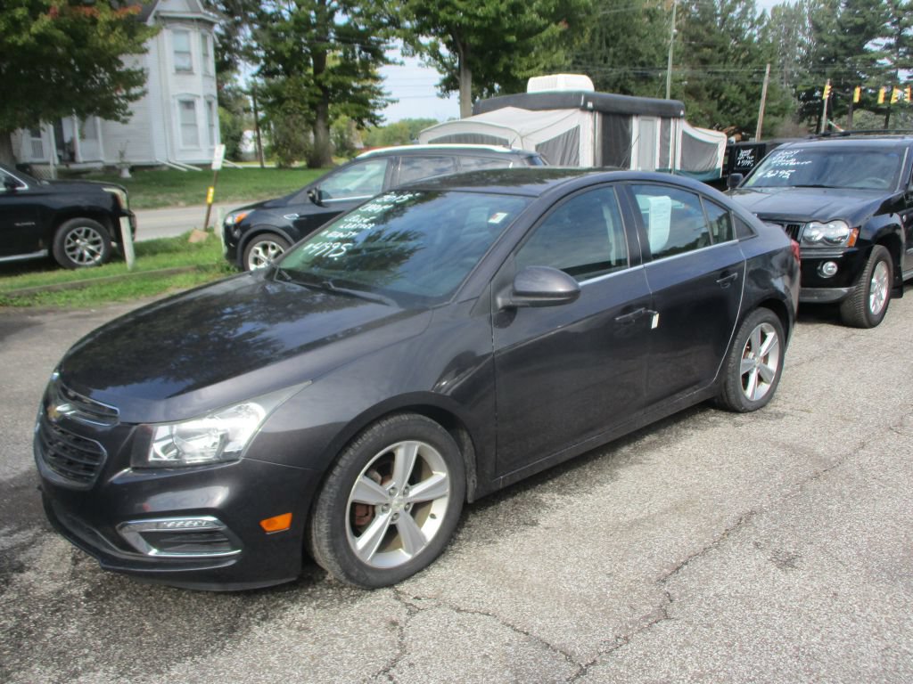 Used 2015 Chevrolet Cruze LT FWD image 1
