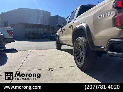 Used 2023 Chevrolet Colorado Trail Boss w/ Technology Package AWD/4WD image 9