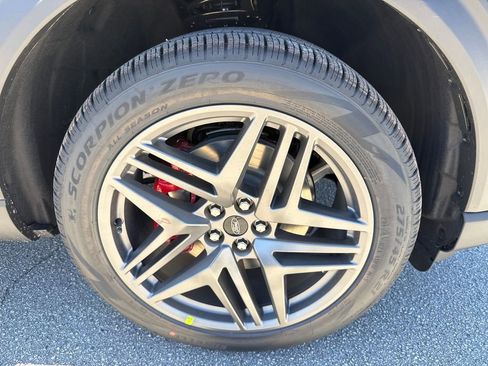 New 2026 Ford Explorer ST-Line image 11