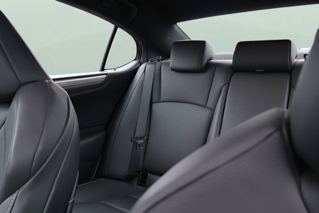 Used 2022 Lexus ES 350 F Sport FWD image 16