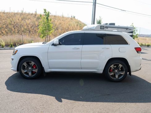 Used 2015 Jeep Grand Cherokee SRT w/ Quick Order Package 26J AWD/4WD image 4