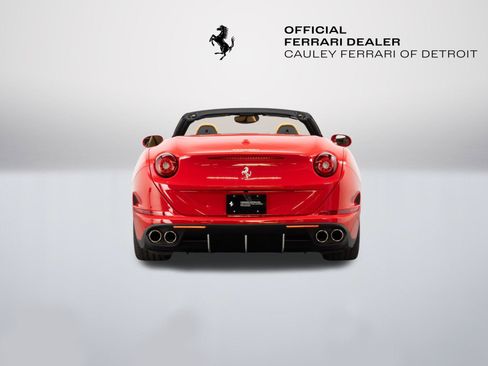 Certified 2017 Ferrari California T RWD image 7