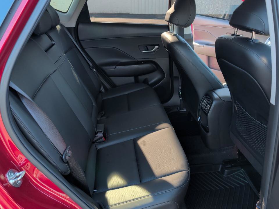 Certified 2024 Hyundai Kona Limited FWD image 29