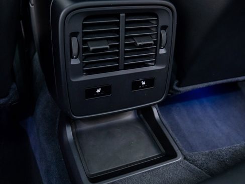 Used 2021 Porsche Taycan Turbo S image 20