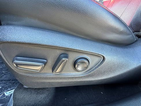 Used 2022 Toyota Highlander XSE image 10