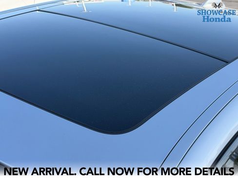 Used 2017 BMW 750i RWD image 10