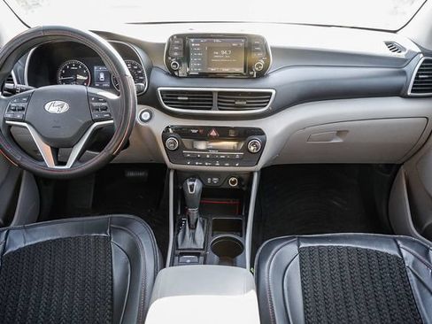 Used 2021 Hyundai Tucson SEL FWD image 12