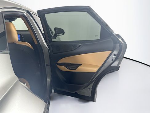 Used 2023 Lexus NX 350 AWD image 33