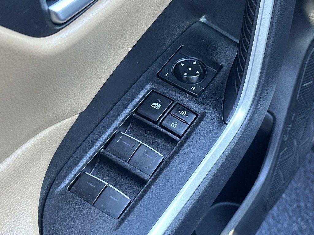 Used 2025 Toyota RAV4 XLE w/ Convenience Package FWD image 23