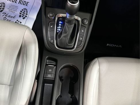 Certified 2023 Hyundai Kona Limited image 17